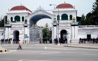 सिंहदरबारमा गोली चल्दा, धन्नले बचिन् राष्ट्रियसभाकी यी उपाध्यक्ष
