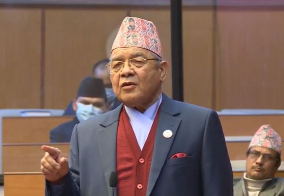 एमाले र एकीकृत समाजवादीमा जानसक्छु, तर माओवादीमा जान्नः वामदेव गौतम
