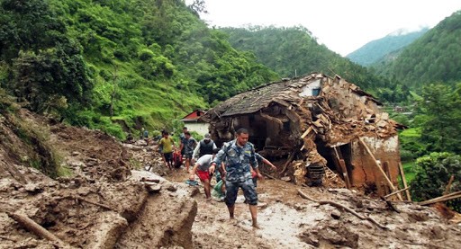 घर भत्किएर पुर्दा खोटाङमा एक जना गम्भीर घाइते