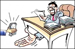 खोटाङमा हाकिम र कर्मचारीको मिलेमतोमा सूचनाको पैसामा रजाँइ