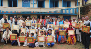 बाम्राङका ३४ जनालाई वडा कार्यालयको सम्मान