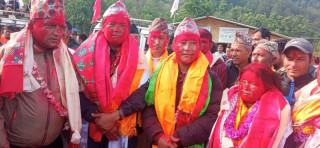 दिप्रुङमा ‘लोकका इन्द्र’ बने लोकेन्द्र वडाध्यक्षको कुर्सीबाट पुगे पालिकाको कुर्सीमा