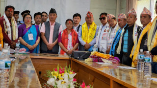 उपमेयर विमला राईलाई मेयरमा जिताएर इवन राईले जिम्मा लगाए नगरपालिका 