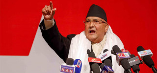 प्रचण्डलाई ओलीको जवाफ– सरकार ढल्छ तर, २०८४ मंसिरमा !