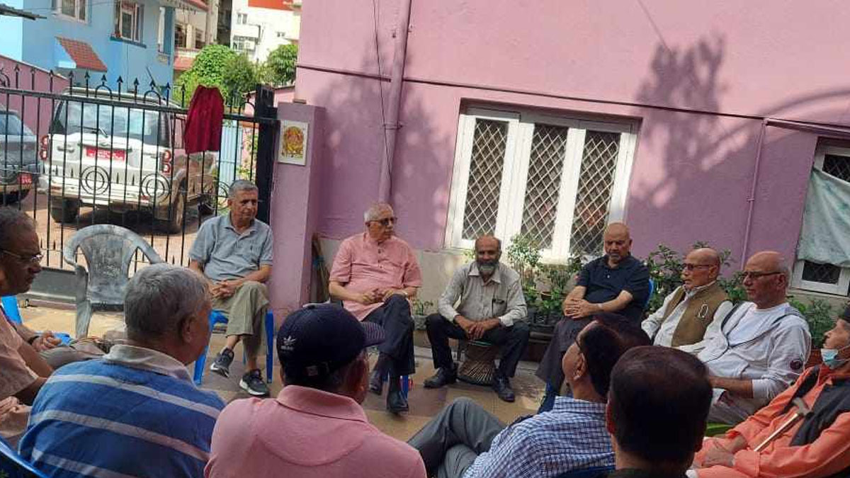 देश जता हेर्‍यो उतै भताभुंग र लथालिंग - शेखर कोइराला