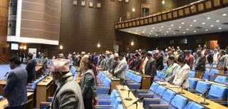 अध्यादेश निर्णयार्थ प्रस्तुत गर्ने निर्णयबाट पछि हट्यो सरकार