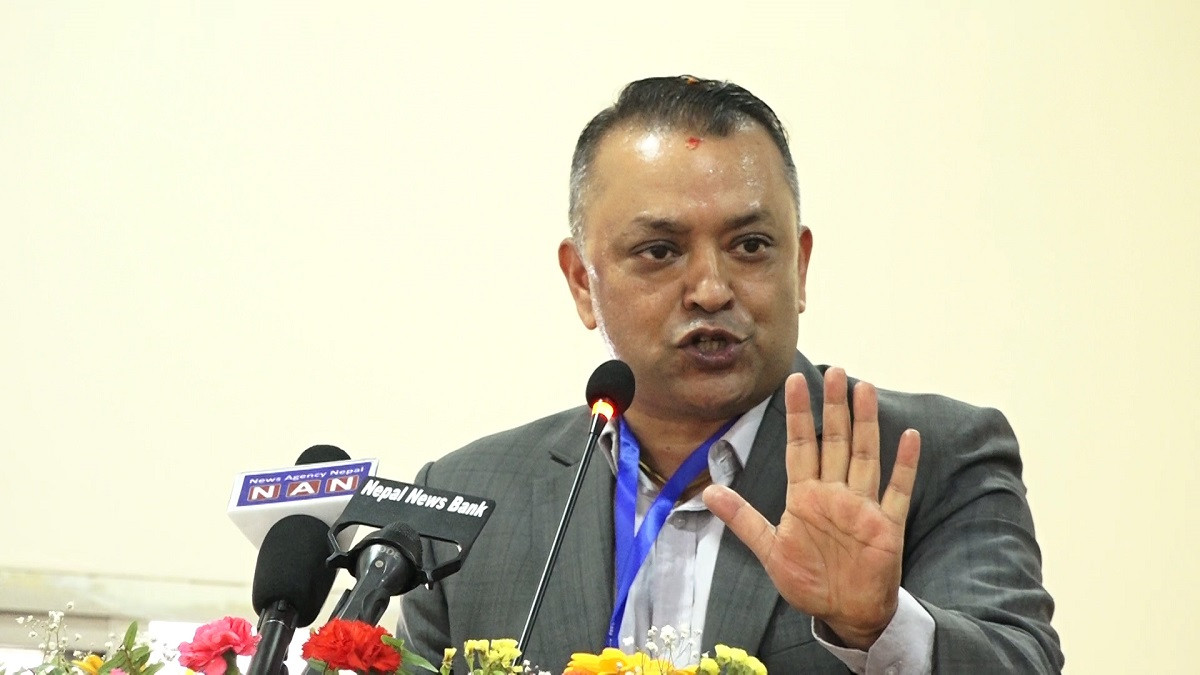 निजामती सेवाको खुलातर्फ भित्रबाट हुने प्रतिस्पर्धा हटाऔं –गगन