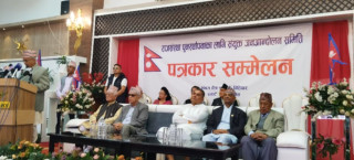 गणतन्त्रवादीहरूलाई राजावादीले दिए एक हप्ते अल्टिमेटम