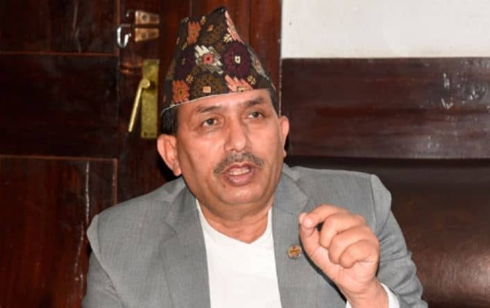 भानुभक्त ढकाललाई एमाले कार्यकर्ताको चुनौती : तपाई आफैं नोटिसमा हुनुहुन्छ