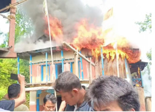 खोटाङमा विद्युत् सर्ट हुँदा घर जल्यो 